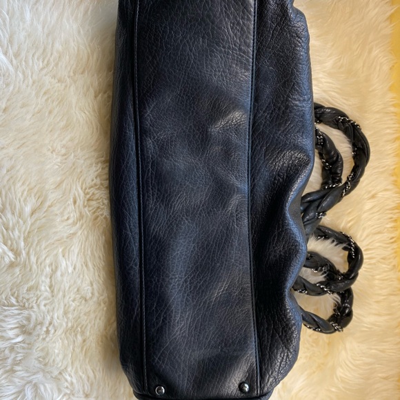 Pre loved authentic Chanel bag - Picture 13 of 15